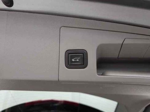 Certified 2023 Cadillac XT5 Premium Luxury image 10