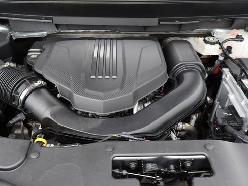 Used 2025 GMC Acadia AT4 w/ Luxury Package AWD/4WD image 37