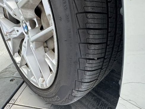 Used 2025 BMW 330i Sedan RWD image 12