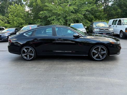 Used 2024 Honda Accord Sport image 6