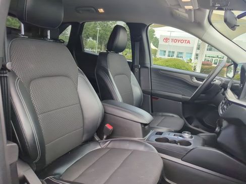 Used 2023 Ford Escape SE FWD image 28