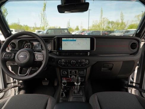 New 2024 Jeep Wrangler Unlimited Rubicon w/ Capability Package image 24