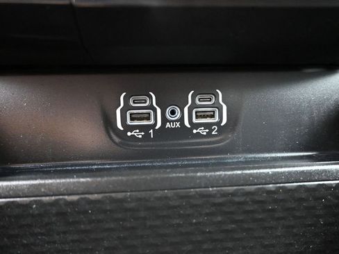 Used 2024 RAM 1500 Laramie RWD image 19