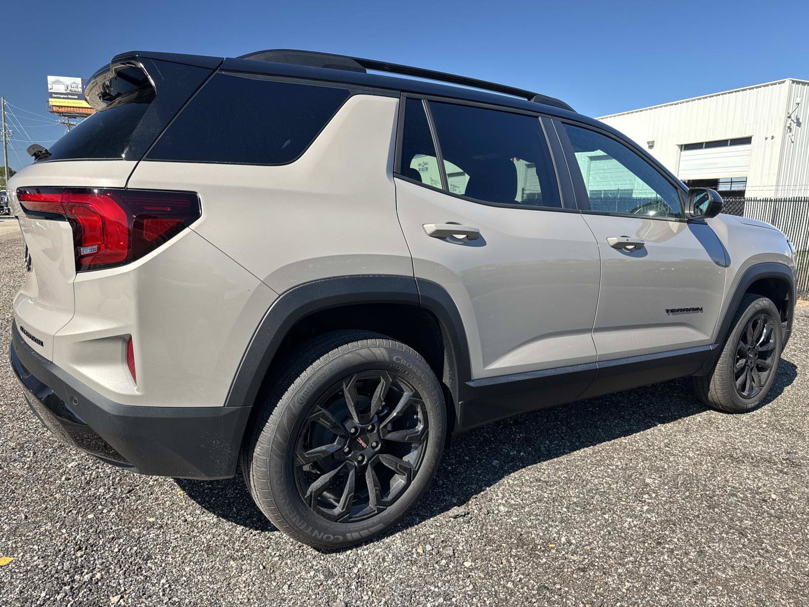 New 2027 GMC Terrain Elevation FWD image 3