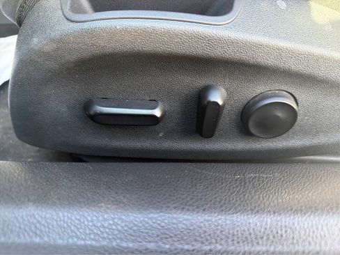 Used 2019 Buick Cascada Premium FWD image 16