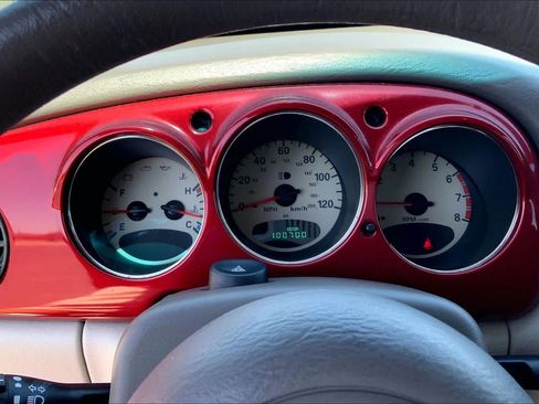 Used 2002 Chrysler PT Cruiser FWD image 25