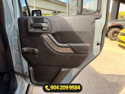 Used 2014 Jeep Wrangler Unlimited Sport w/ Connectivity Group AWD/4WD image 27