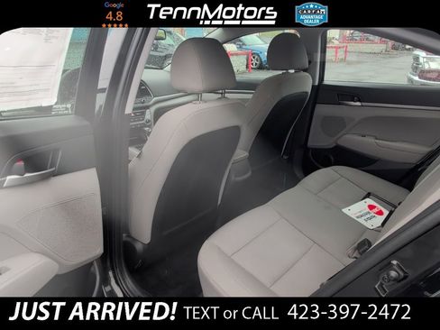 Used 2018 Hyundai Elantra SE FWD image 13