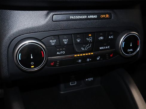 Certified 2025 Ford Escape ST-Line w/ Cold Weather Package image 32