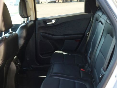 Used 2020 Ford Escape Titanium AWD/4WD image 33
