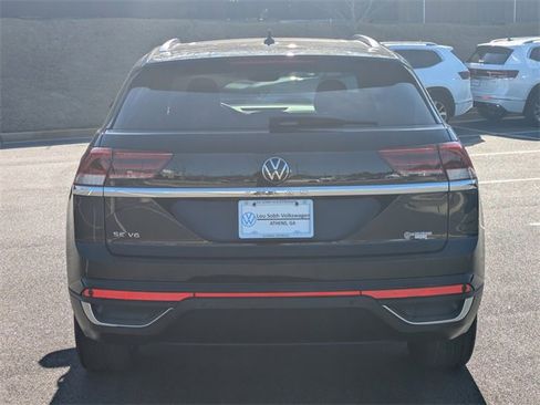 Certified 2021 Volkswagen Atlas Cross Sport SE w/ Panoramic Sunroof Package image 5