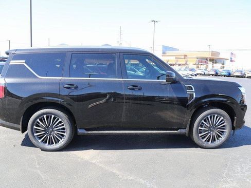 New 2025 Nissan Armada Platinum Reserve image 7