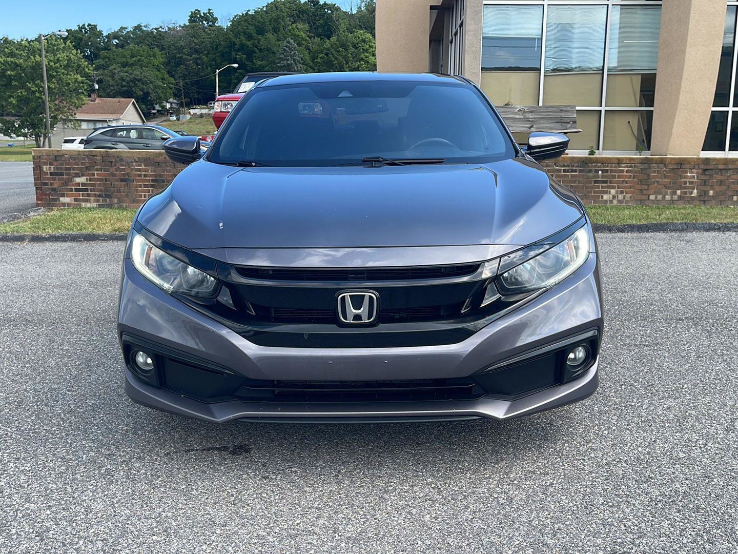 Used 2019 Honda Civic Sport image 2