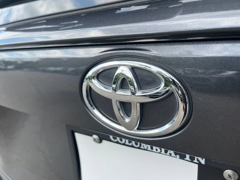 Used 2021 Toyota RAV4 XLE Premium FWD image 40