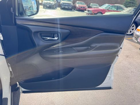 Used 2019 Nissan Murano Platinum w/ Cargo Package AWD/4WD image 28
