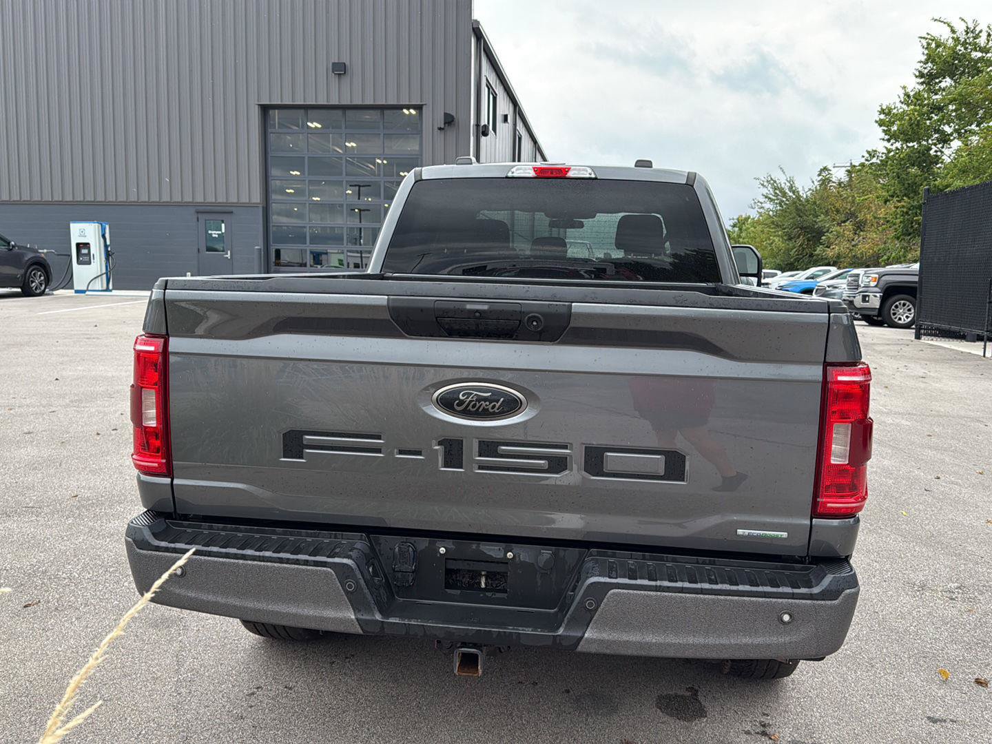 Used 2022 Ford F150 XLT w/ Trailer Tow Package AWD/4WD image 4