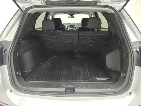 Used 2022 Chevrolet Equinox LT w/ LPO, Floor Liner Package image 16