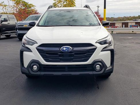 Used 2024 Subaru Outback Premium image 2