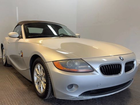 Used 2003 BMW Z4 2.5i RWD image 2