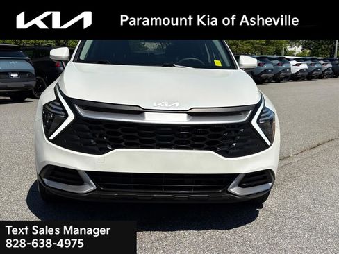 Certified 2025 Kia Sportage LX FWD image 2