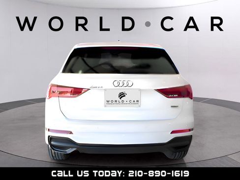 Used 2020 Audi Q3 2.0T Premium w/ Convenience Package AWD/4WD image 6