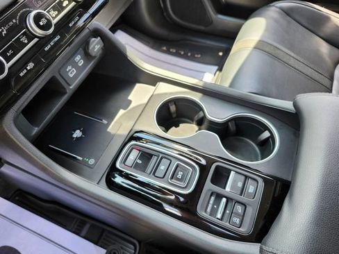 Used 2024 Honda Pilot Touring image 24