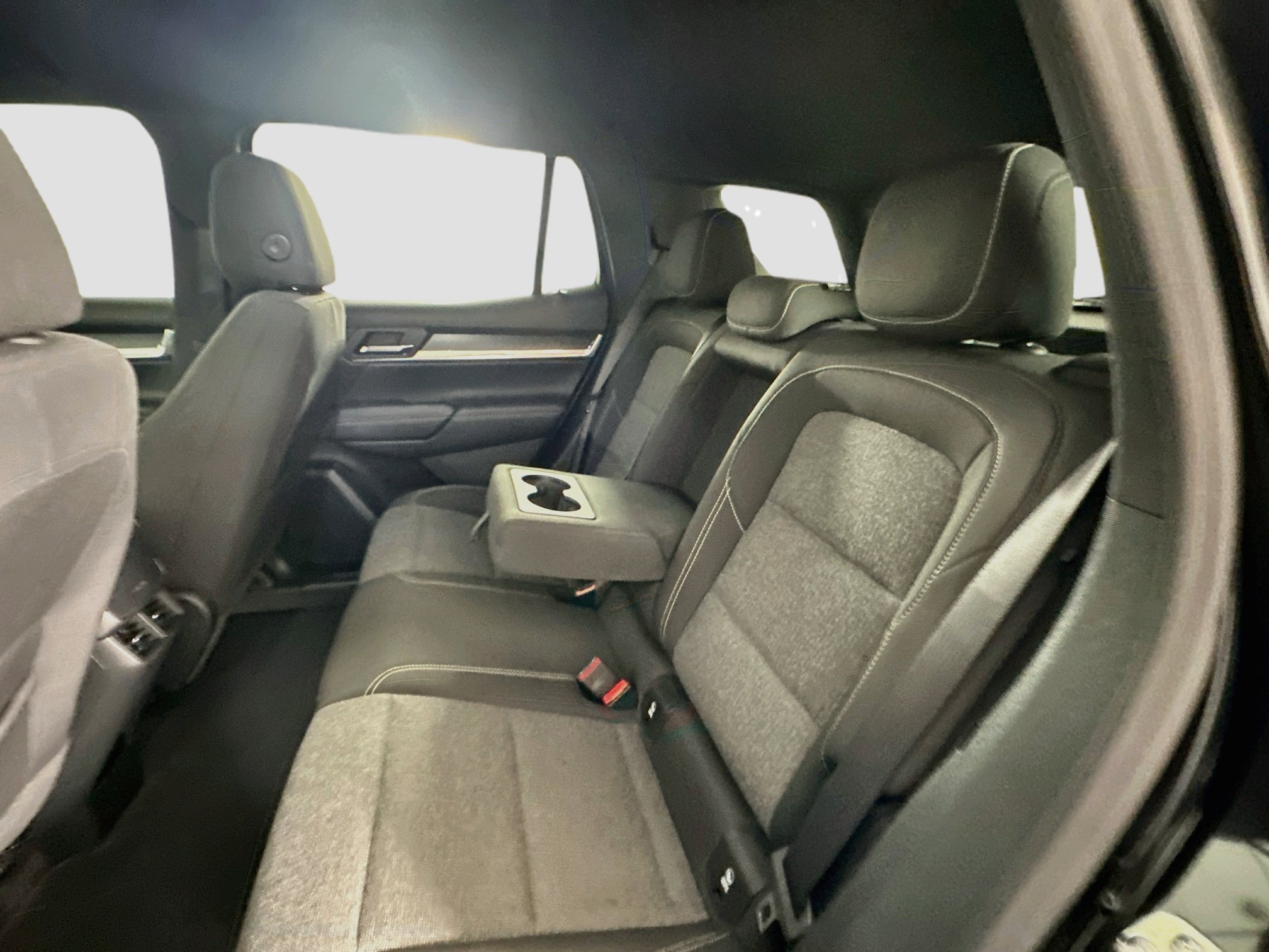 Used 2025 GMC Terrain Elevation FWD image 27