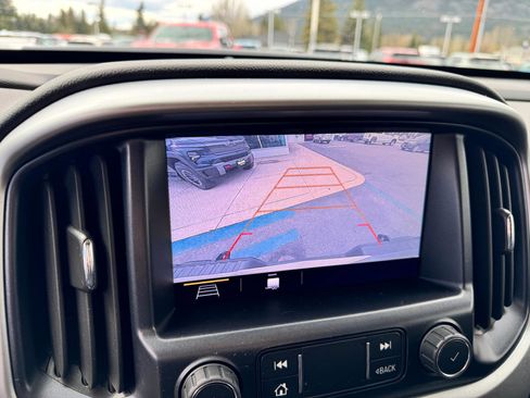 Used 2019 Chevrolet Colorado ZR2 w/ Colorado ZR2 Bison Edition image 31