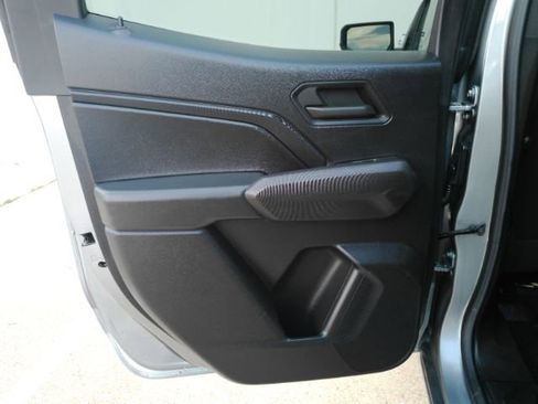 Used 2023 Chevrolet Colorado W/T RWD image 15