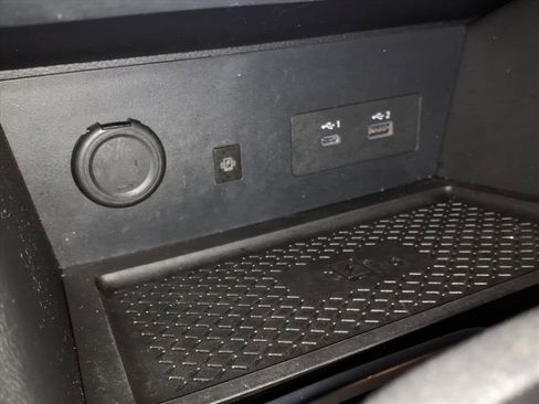 Certified 2024 Nissan Pathfinder SL image 18