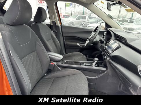 Used 2022 Nissan Kicks SV image 4
