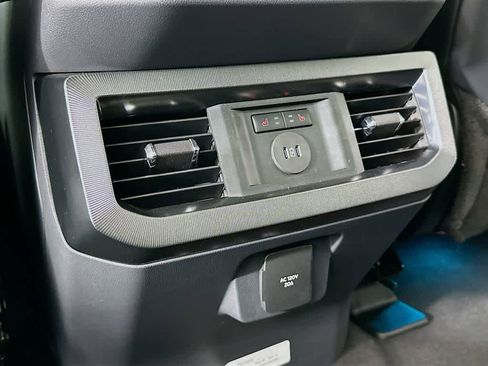 New 2026 Ford F250 Platinum w/ Tremor Off-Road Package image 13