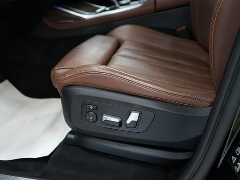 Used 2020 BMW X7 xDrive40i w/ Premium Package AWD/4WD image 32