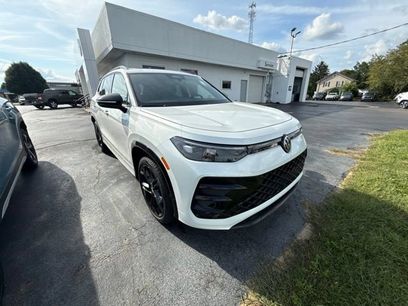 New 2026 Volkswagen Tiguan SE R-Line