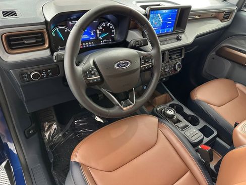 Used 2023 Ford Maverick Lariat w/ Lariat Luxury Package FWD image 15