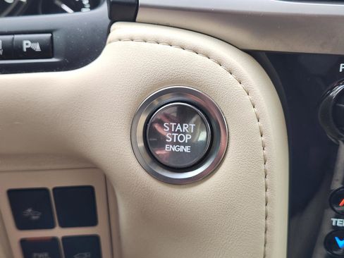 Certified 2021 Lexus LX 570 4WD w/ Luxury Package image 14