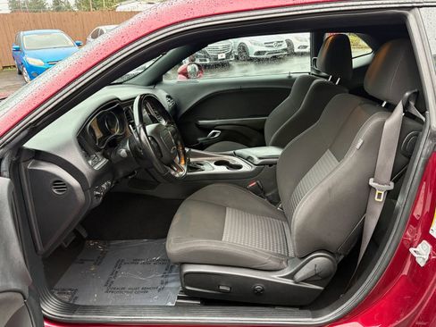 Used 2021 Dodge Challenger R/T image 9