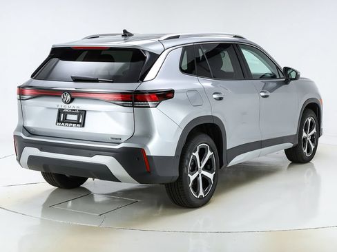 New 2026 Volkswagen Tiguan SE image 48