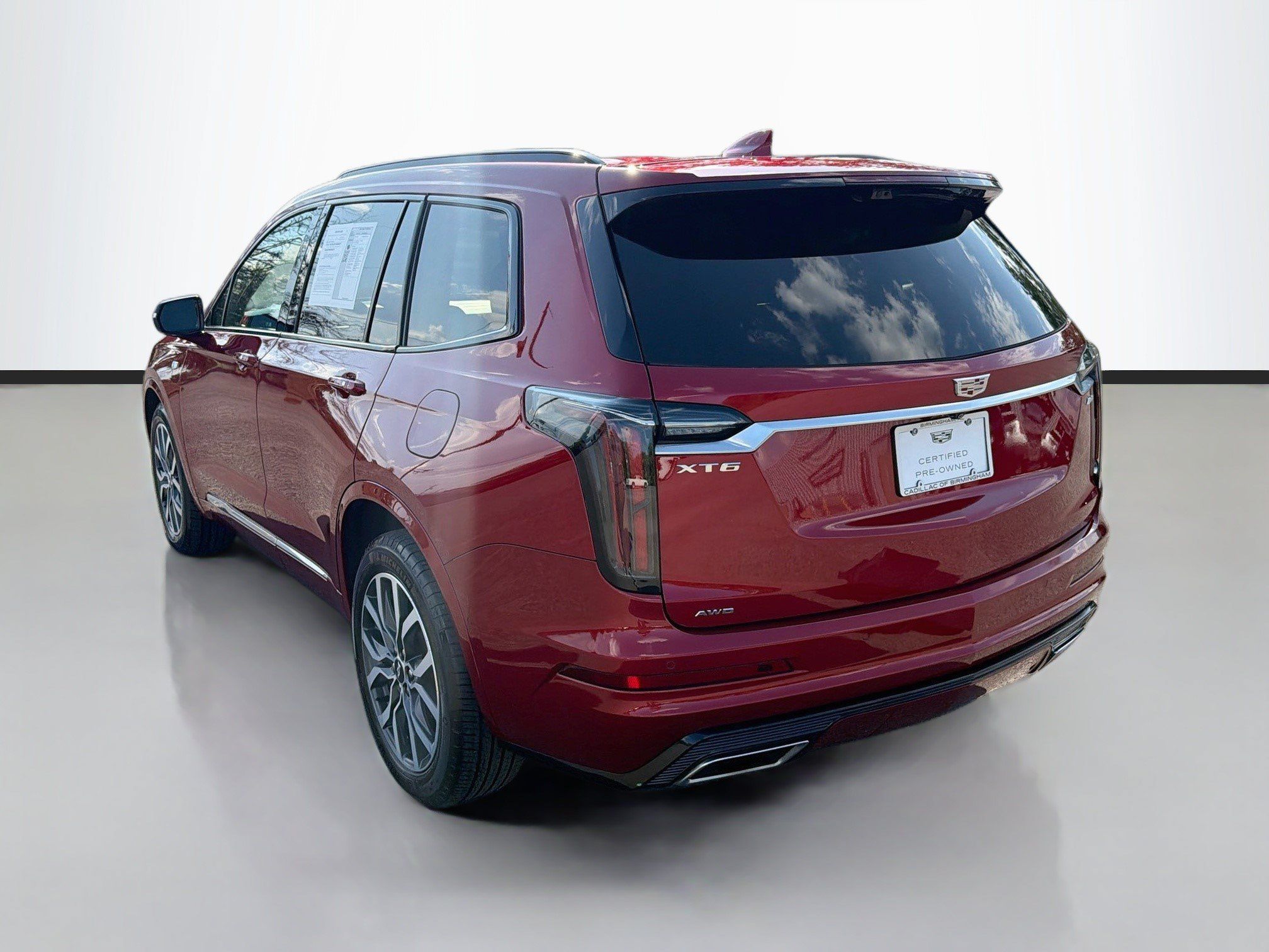 Certified 2024 Cadillac XT6 Sport w/ Platinum Package AWD/4WD image 8