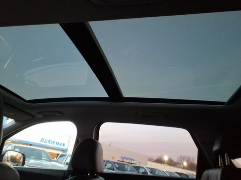 Used 2021 Kia Sorento EX w/ Panoramic Sunroof Package image 24