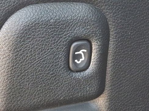 Used 2020 Jeep Grand Cherokee Altitude AWD/4WD image 32