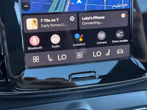 Certified 2024 Volvo XC40 B5 Core image 24