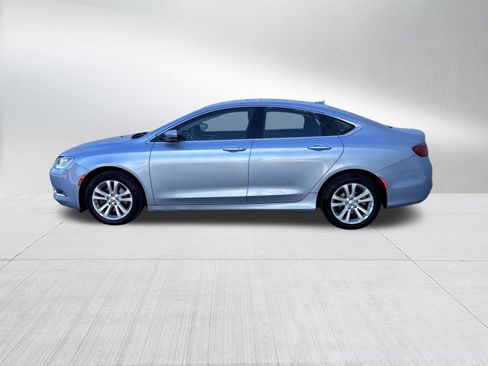 Used 2015 Chrysler 200 Limited w/ Convenience Group image 3