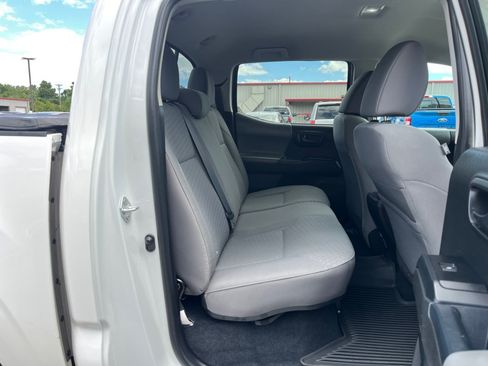 Used 2021 Toyota Tacoma SR w/ SR Convenience Package RWD image 33