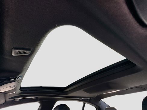 Used 2023 BMW 540i w/ M Sport Package image 20