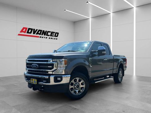 Used 2021 Ford F350 Lariat w/ Chrome Package AWD/4WD image 3