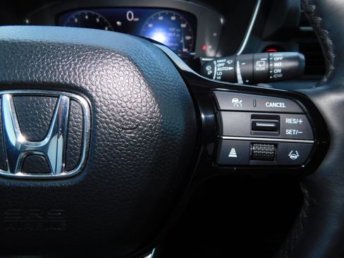Used 2023 Honda Pilot Elite image 40