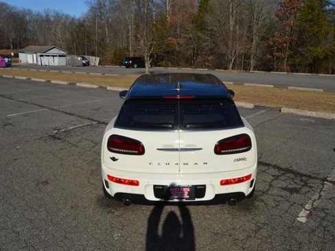 Used 2017 MINI Cooper Clubman S image 10