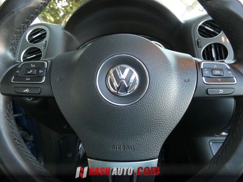 Used 2017 Volkswagen Tiguan SEL FWD image 59
