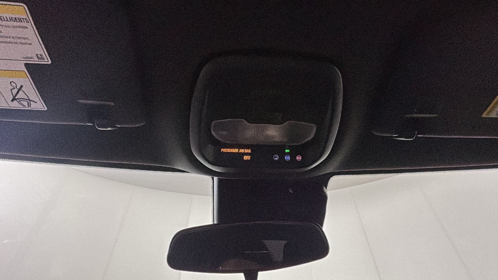 Used 2025 Chevrolet Trax RS w/ Driver Confidence Package FWD image 31